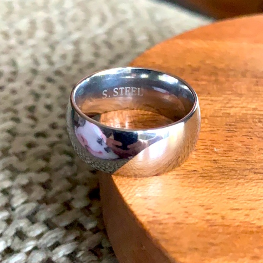 Wedding band size 6